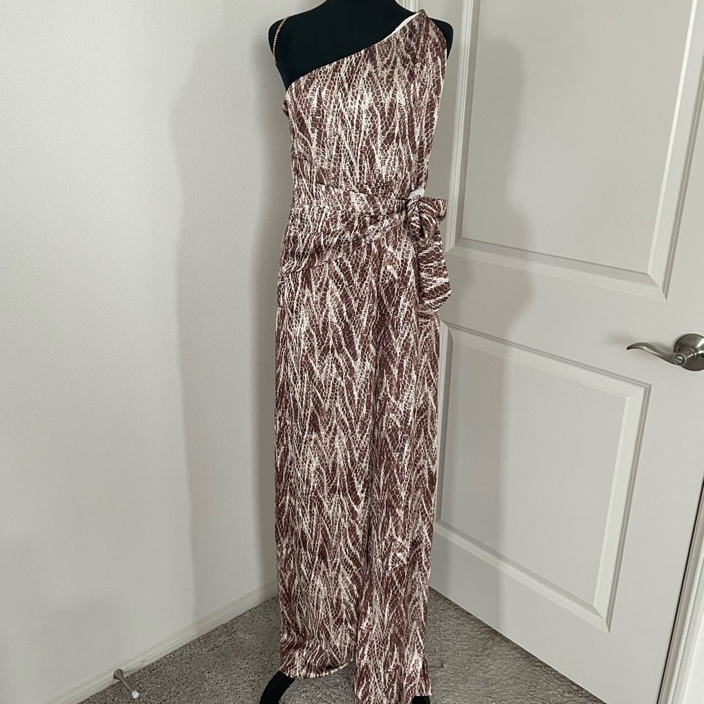 Fashion Nova One-Shoulder Patterned Dress pants